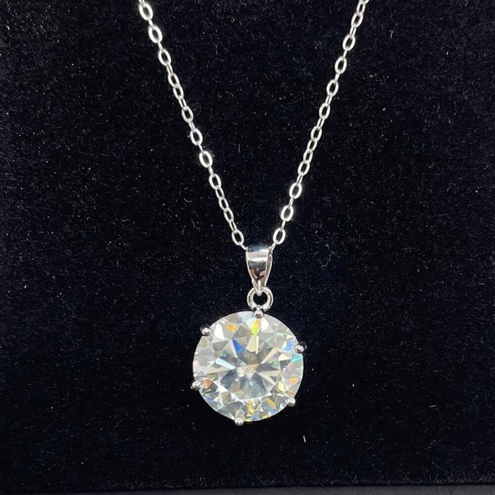 Moissanite Diamond Necklace Pendant Chain Round Cut GRA 18K Finish S925 5 Ct - Picture 2 of 11